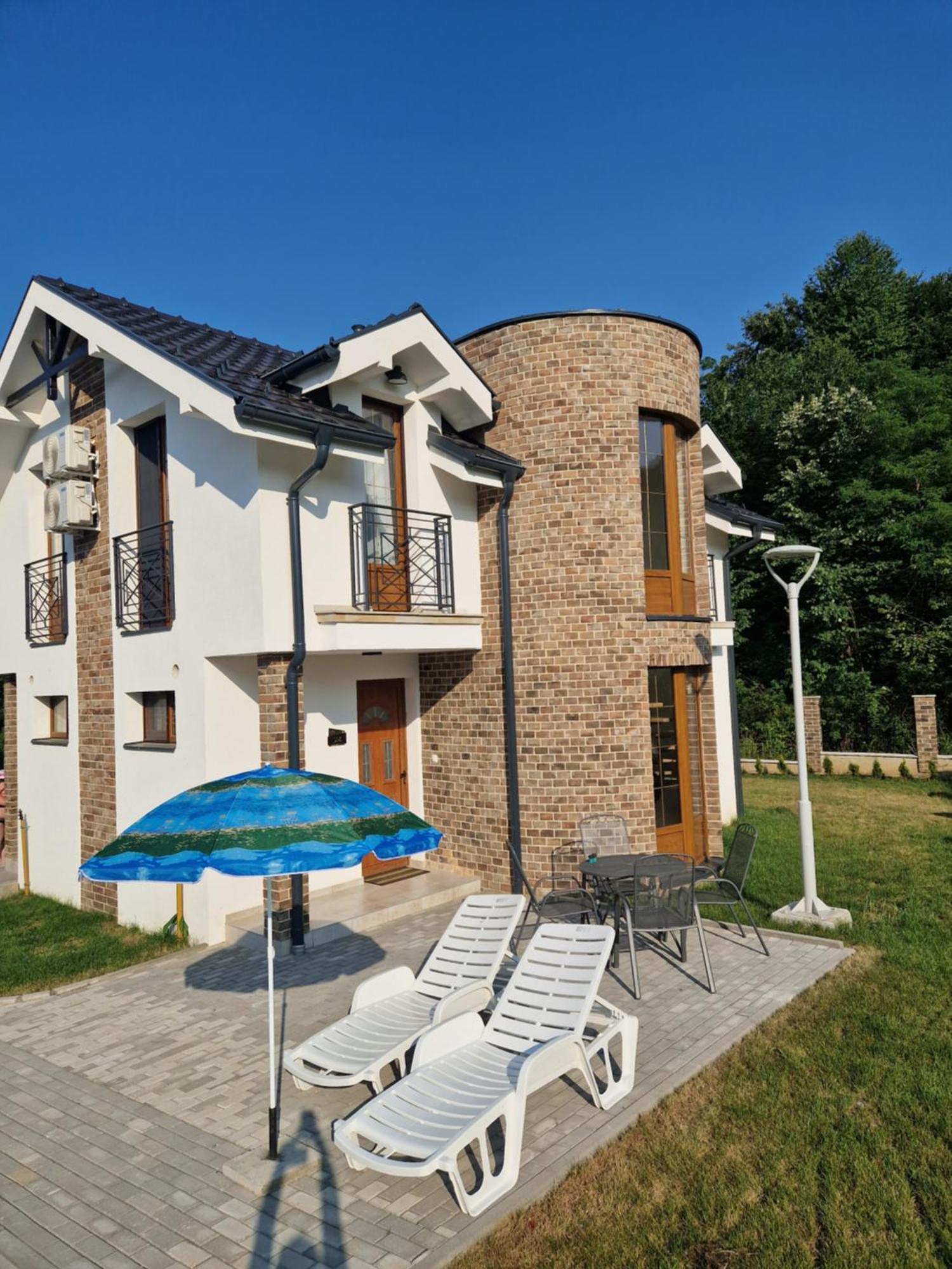 Crown House Aparthotel Vrnjačka Banja Exterior foto