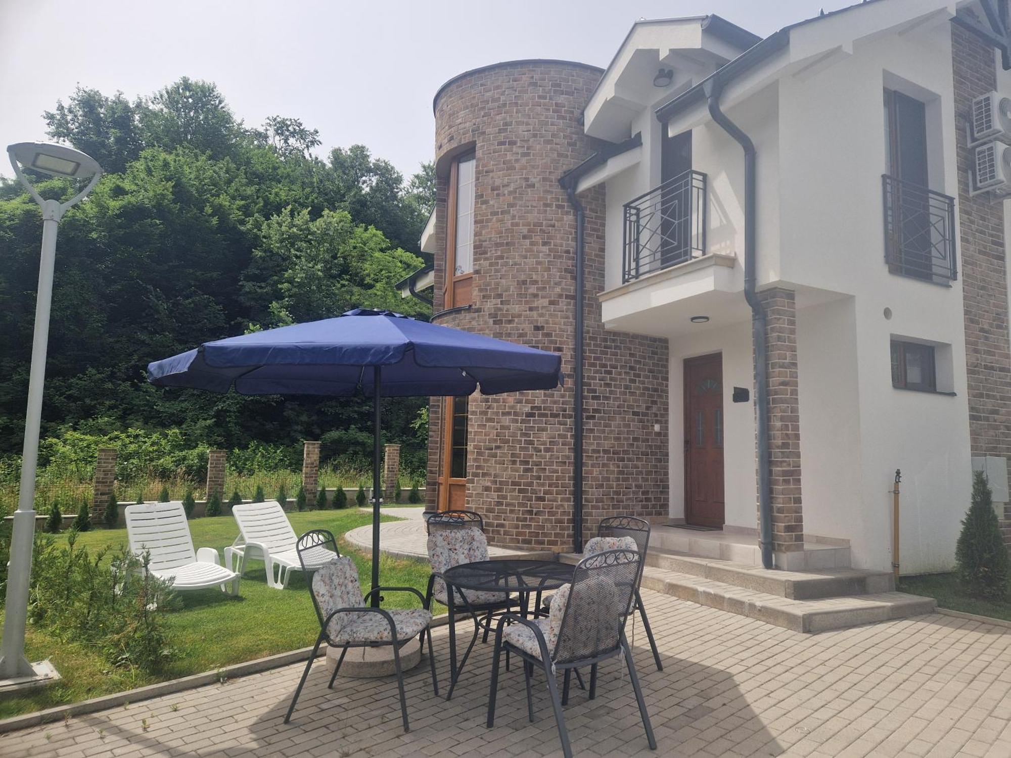 Crown House Aparthotel Vrnjačka Banja Exterior foto